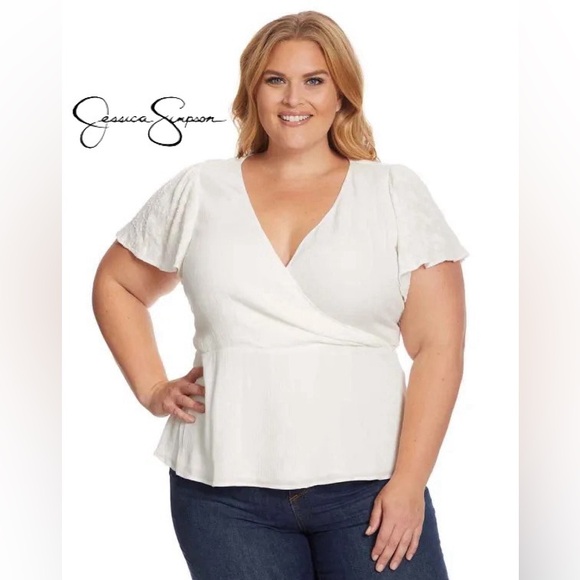 ❤️NEW Jessica Simpson Plus Size Sariah Top - Picture 1 of 10
